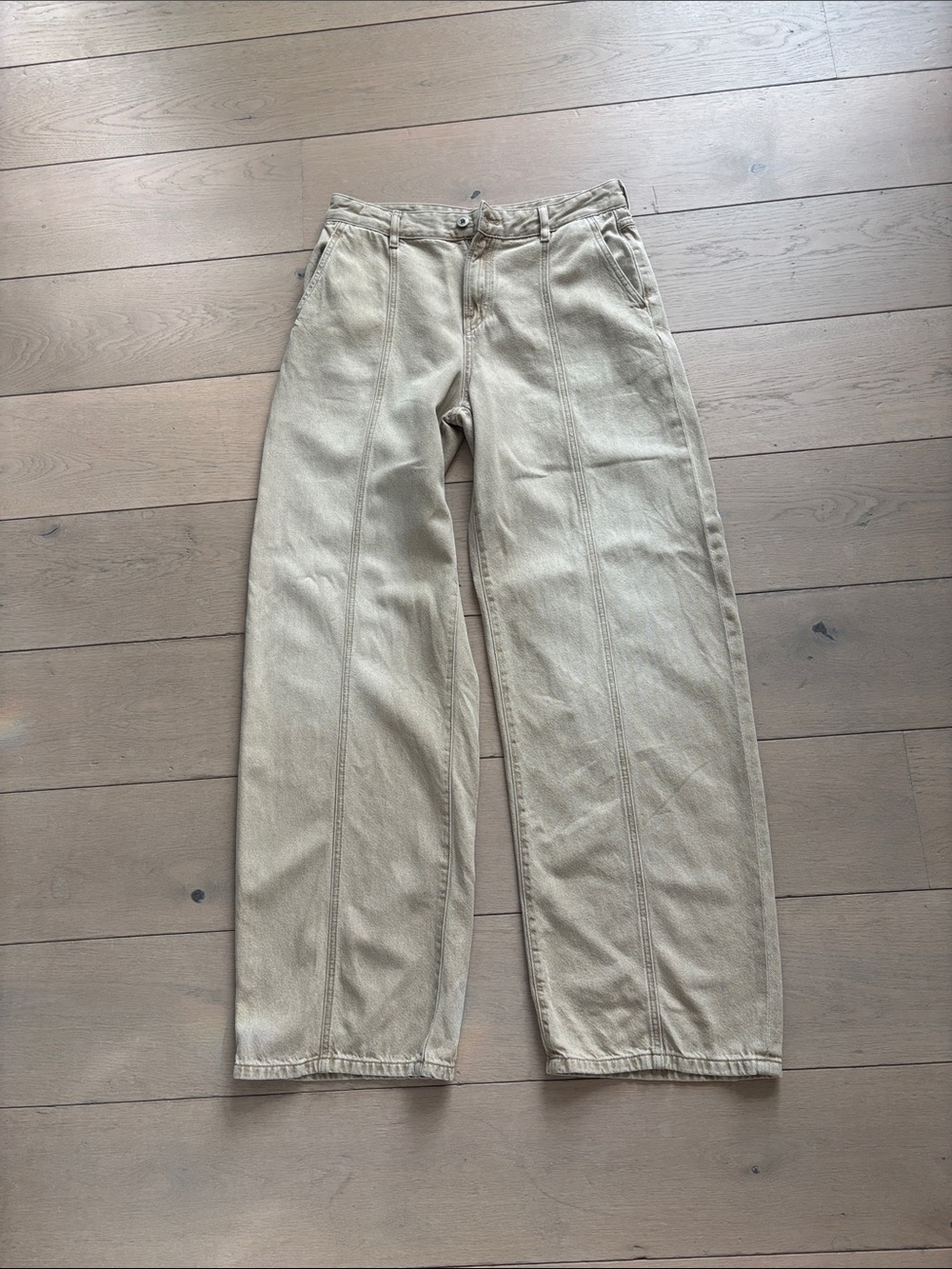 Beige jeans